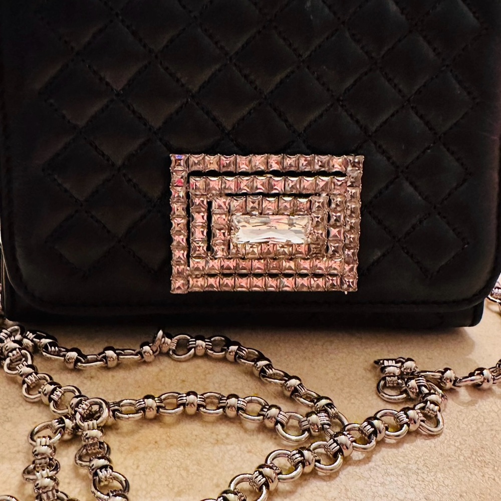 MooRoo evening bag made in Italy cross body chain & Bling closure.  Leather